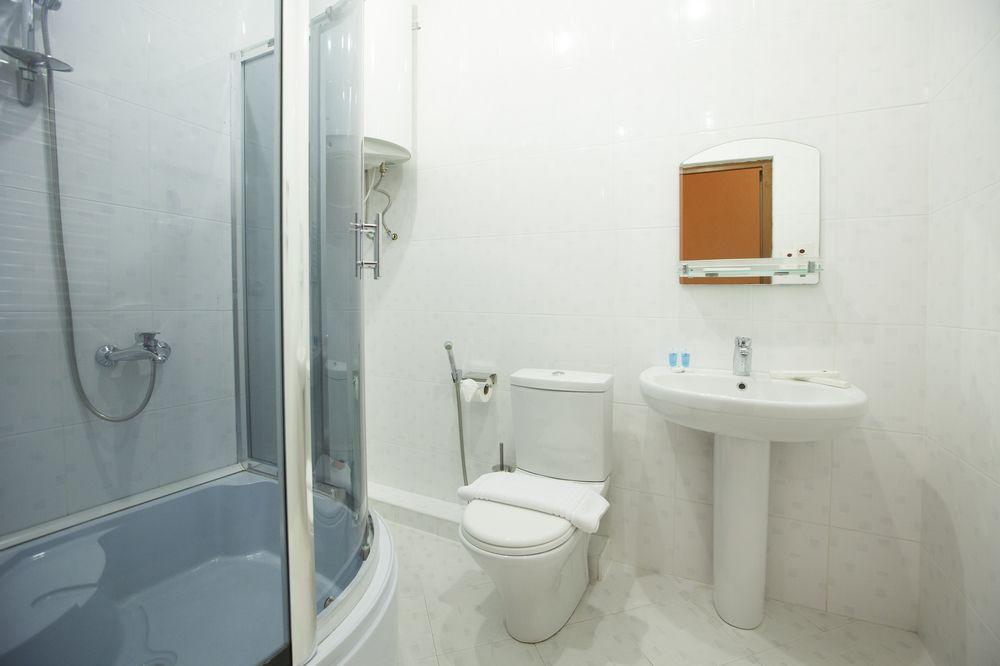 Astoria Hotel Tbilisi ภายนอก รูปภาพ