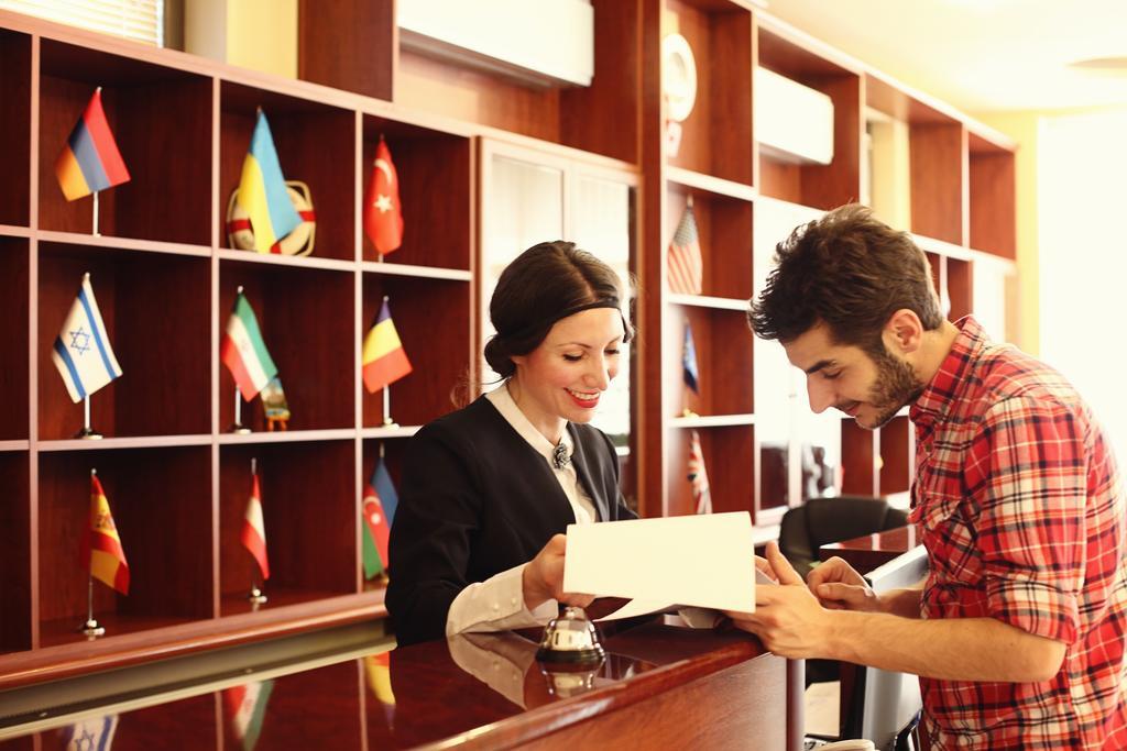 Astoria Hotel Tbilisi ภายนอก รูปภาพ