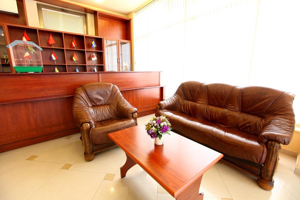 Astoria Hotel Tbilisi ภายนอก รูปภาพ